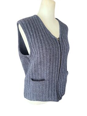 Neiman Marcus 100% Lambswool Ribbed Zip Front Sweater Vest Blue M